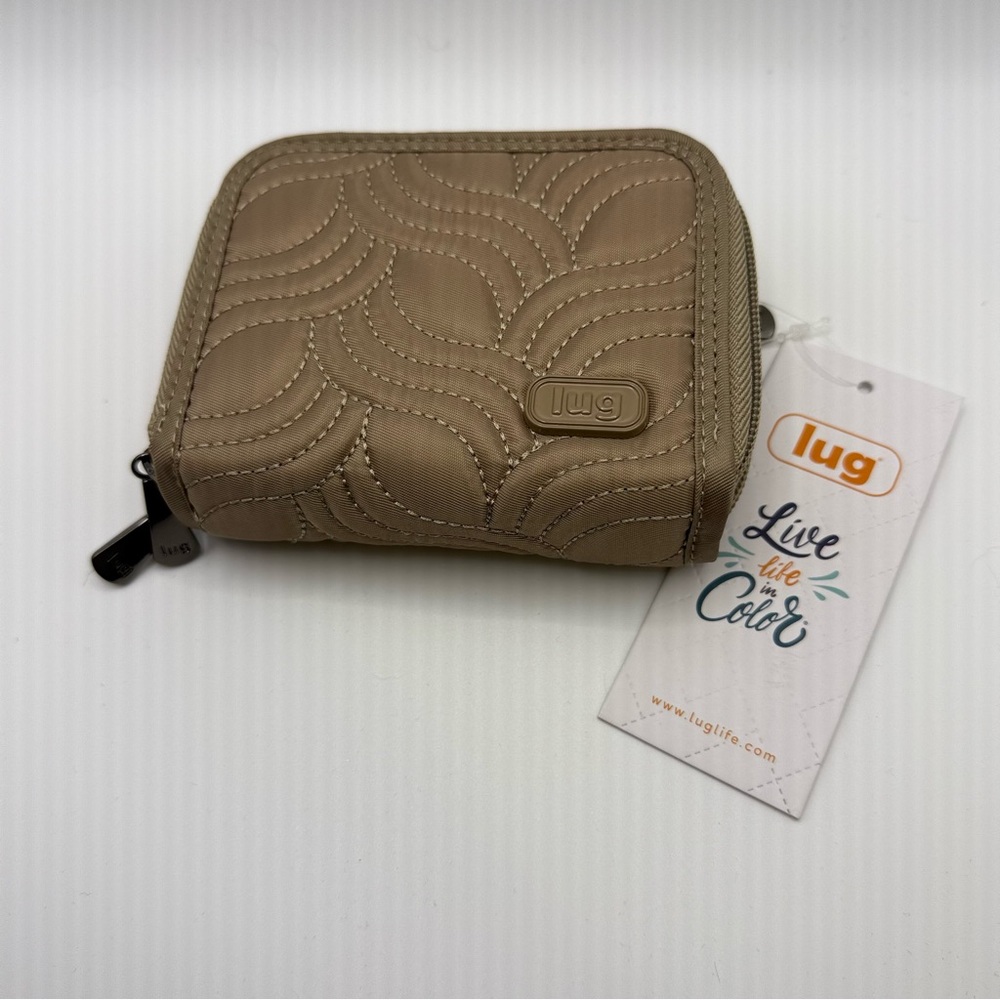 Lug Splits Sand Taupe Quilted Wallet